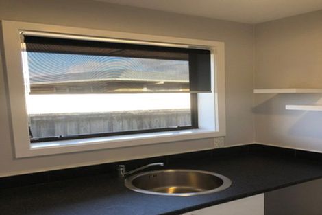 Photo of property in 7 Compton Street, Woolston, Christchurch, 8062