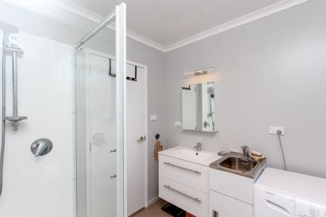 Photo of property in 1/6 Warre Street, Waitara, 4320