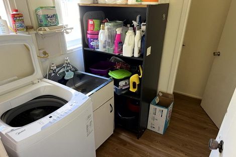 Photo of property in 17 Challinor Crescent, Mount Albert, Auckland, 1025