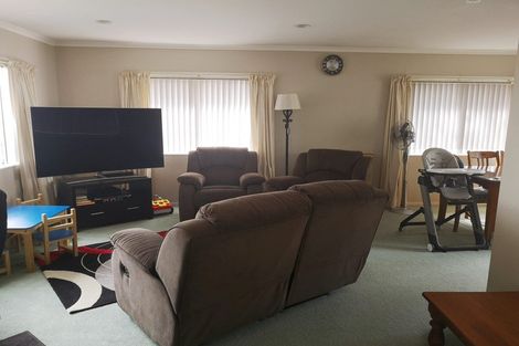 Photo of property in 19 Limerick Place, Dannemora, Auckland, 2016