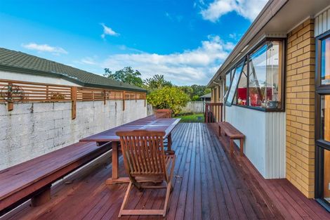 Photo of property in 9 Westpark Drive, West Harbour, Auckland, 0618