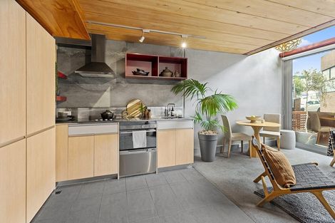 Photo of property in Tattoo Apartments, 2/42 Abel Smith Street, Te Aro, Wellington, 6011