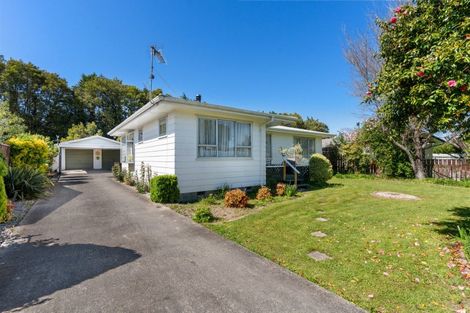 Photo of property in 13 Deller Drive, Carterton, 5713