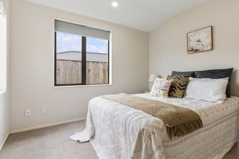 Photo of property in 13 Huahua Crescent, Papakura, 2110