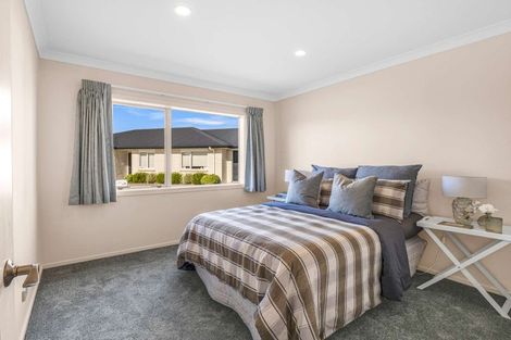 Photo of property in 18 Gilligan Close, College Estate, Whanganui, 4500