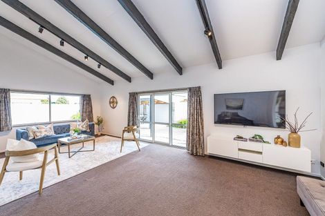 Photo of property in 8 Akepiro Place, Tawhero, Whanganui, 4501