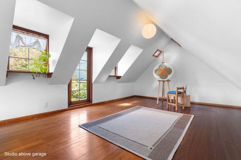 Photo of property in 10 Maire Street, Eastbourne, Lower Hutt, 5013