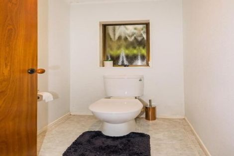 Photo of property in 1/33 Masterton Road, Rothesay Bay, Auckland, 0630