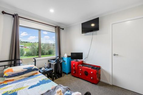 Photo of property in 2 Pams Way, Pokeno, 2471