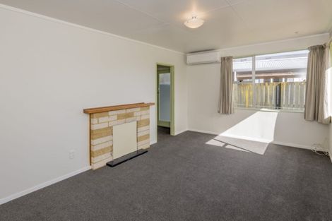 Photo of property in 20 Temuera Street, Otaki, 5512