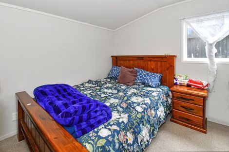 Photo of property in 16 Gambare Place, Wattle Downs, Auckland, 2103