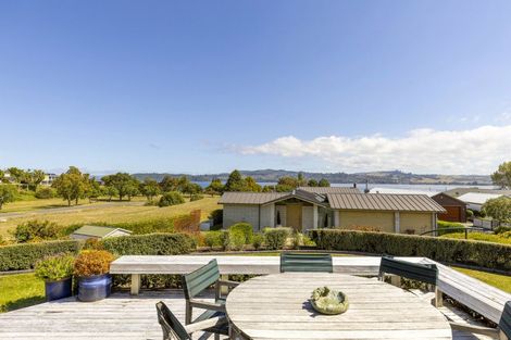 Photo of property in 30 Karapoto Lane, Rainbow Point, Taupo, 3330