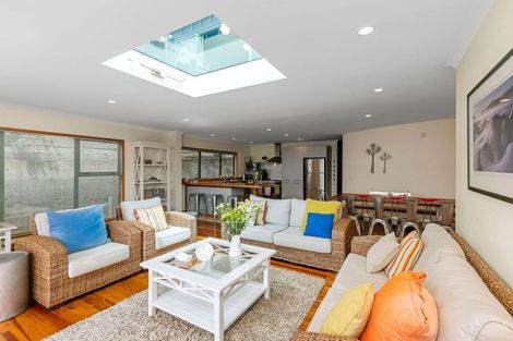 Photo of property in 10 Ocean Parade, Pukerua Bay, 5026