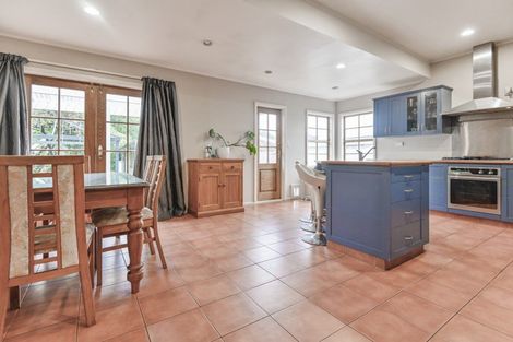 Photo of property in 104 Duchess Crescent, Mayfair, Hastings, 4122