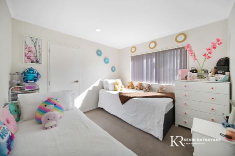 Photo of property in 5 Kereru Rise, Papakura, 2110