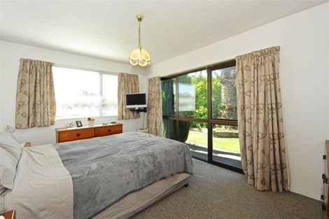 Photo of property in 11 Nyoli Street, Northcote, Christchurch, 8052