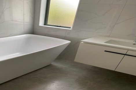 Photo of property in 29 Pukatea Avenue, Albany, Auckland, 0632