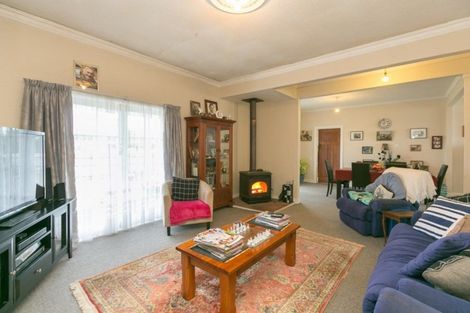 Photo of property in 30 Blake Street, Waitara, 4320