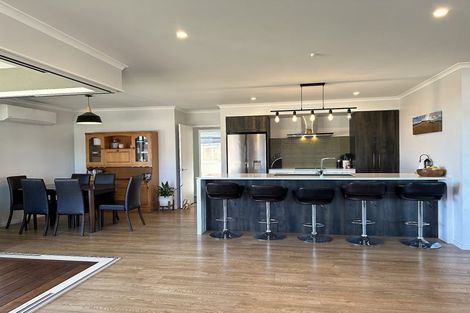 Photo of property in 10 Coppermine Crescent, Brightwater, 7022