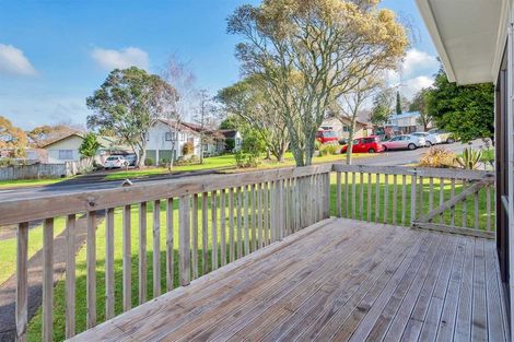Photo of property in 15 Peterhouse Place, West Harbour, Auckland, 0618