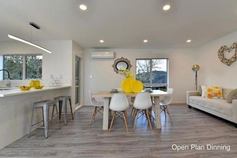 Photo of property in 7a Fuchsia Place, Birkdale, Auckland, 0626