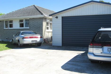 Photo of property in 120 Northcote Road, Northcote, Christchurch, 8052
