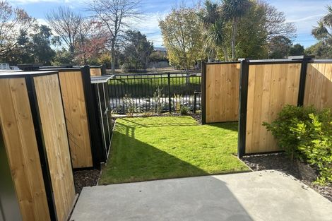 Photo of property in 2/1 Matata Place, Dallington, Christchurch, 8061