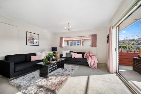 Photo of property in 42 Stapleford Crescent, Browns Bay, Auckland, 0630