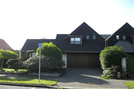 Photo of property in 2/27 Dovedale Avenue, Ilam, Christchurch, 8041