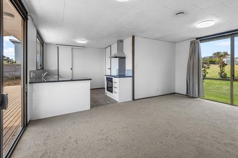 Photo of property in 9 Sunset Way, Ruakaka, 0116