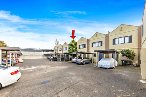 Photo of property in 5s Dryden Place, Mount Wellington, Auckland, 1051