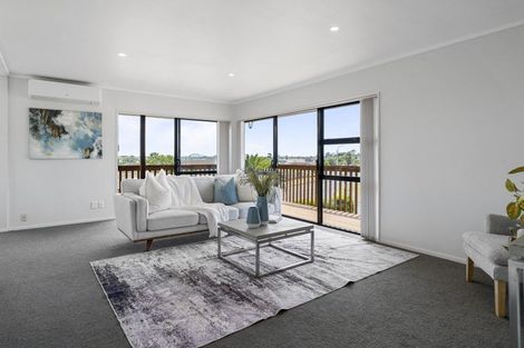 Photo of property in 70 Aberfeldy Avenue, Highland Park, Auckland, 2010