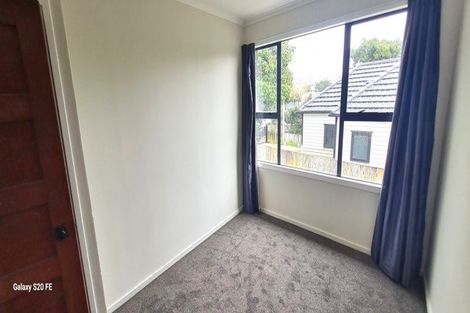 Photo of property in 100 Avenue Road, Otahuhu, Auckland, 1062