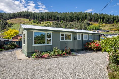 Photo of property in 72 Hazlett Street, Clyde, 9330