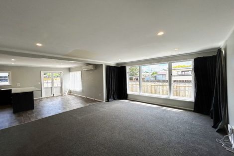 Photo of property in 14 Peel Place, Wainuiomata, Lower Hutt, 5014