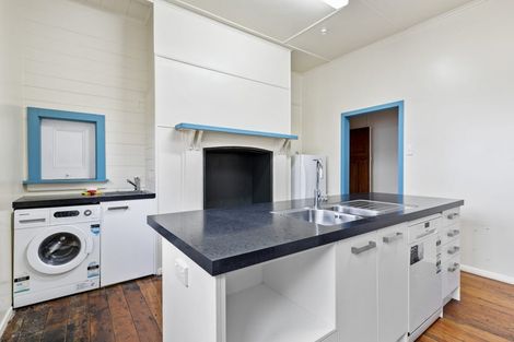 Photo of property in 19 Ward Street, Palmerston North, 4414