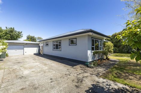 Photo of property in 17 Harris Street, Waitara, 4320