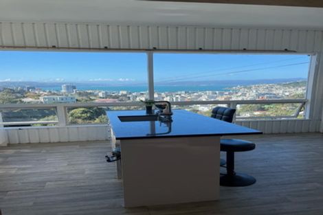 Photo of property in 60 Mortimer Terrace, Brooklyn, Wellington, 6021