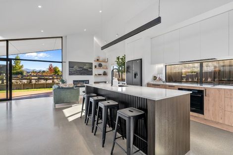 Photo of property in 25 Ellacott Lane, Lake Hawea, 9382