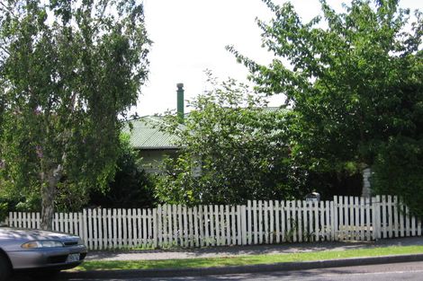 Photo of property in 179 Avondale Road, Avondale, Auckland, 1026