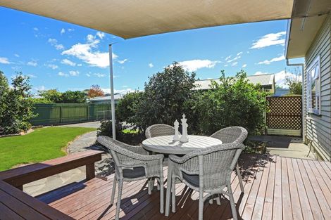 Photo of property in 8 Neeve Road, Taradale, Napier, 4112