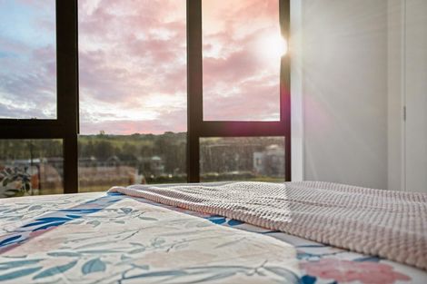 Photo of property in 10 Greenbrier Street, Westgate, 0814