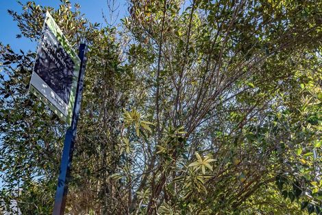 Photo of property in 1/11 Paruru Avenue, Northcote, Auckland, 0627