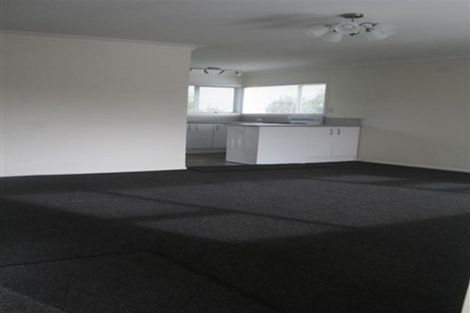 Photo of property in 18a Brian Crescent, Stanmore Bay, Whangaparaoa, 0932