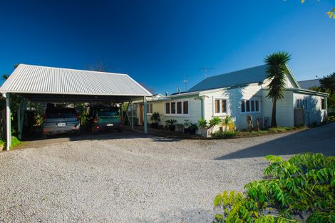 Photo of property in 56 Awapuni Road, Awapuni, Gisborne, 4010