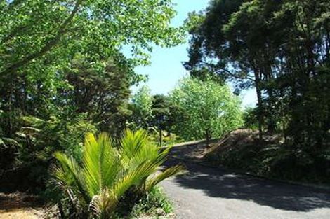 Photo of property in 225a Driving Creek Road, Coromandel, 3506