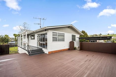 Photo of property in 5 Rameses Place, Pomare, Rotorua, 3015