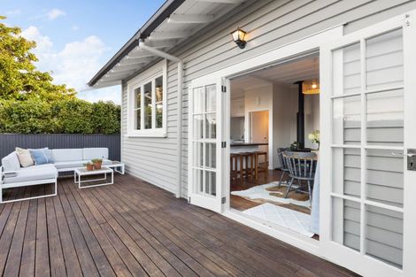 Photo of property in 2a Bond Street, Hamilton East, Hamilton, 3216