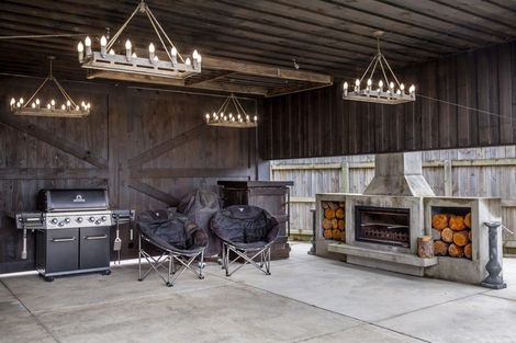 Photo of property in 30 Huxley Street, Pahiatua, 4910