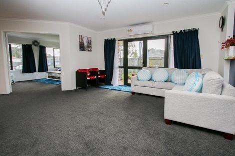 Photo of property in 11 Dixon Road, Fitzroy, Hamilton, 3206